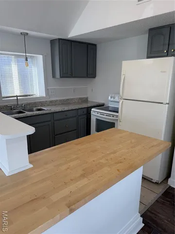 $65,000 | 107 West Maple Street, Hartford, IL 62048