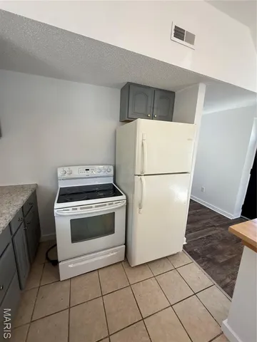 $65,000 | 107 West Maple Street, Hartford, IL 62048