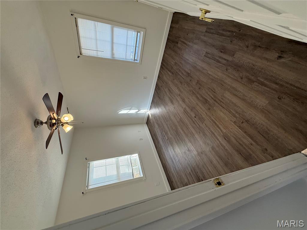 107 West Maple Street Hartford, IL 62048 - Photo 8 of 11