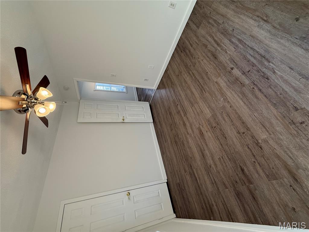 107 West Maple Street Hartford, IL 62048 - Photo 9 of 11