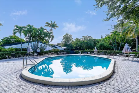 $449,900 | 594 Northeast 199th Terrace, Unit 4Y, Miami, FL 33179