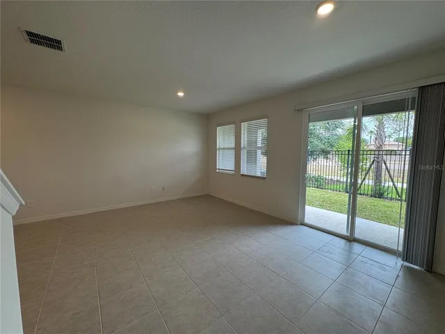 $2,350 | 10822 Ft White Court, Tampa, FL 33647