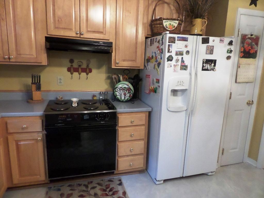 226 Gum Hollow Road Oak Ridge, TN 37830 - Photo 4 of 34 kitchen3