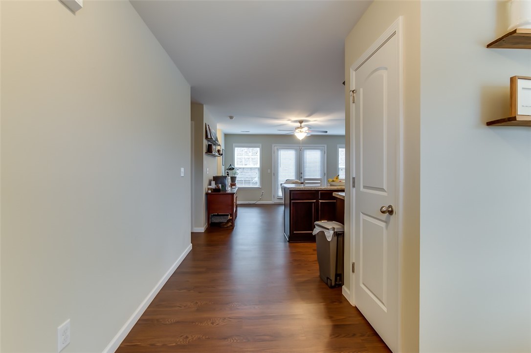 133 Gallant Lane Anderson, SC 29621 - Photo 4 of 27 Gallery Image 4
