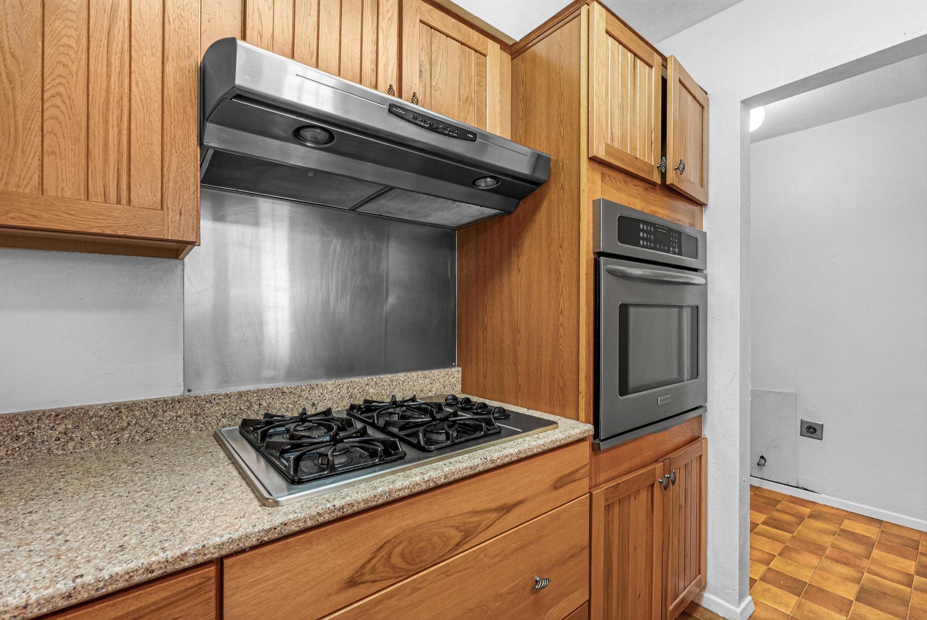 11205 Chico Road Northeast Albuquerque, NM 87123 - Photo 10 of 30 Gallery Image 10