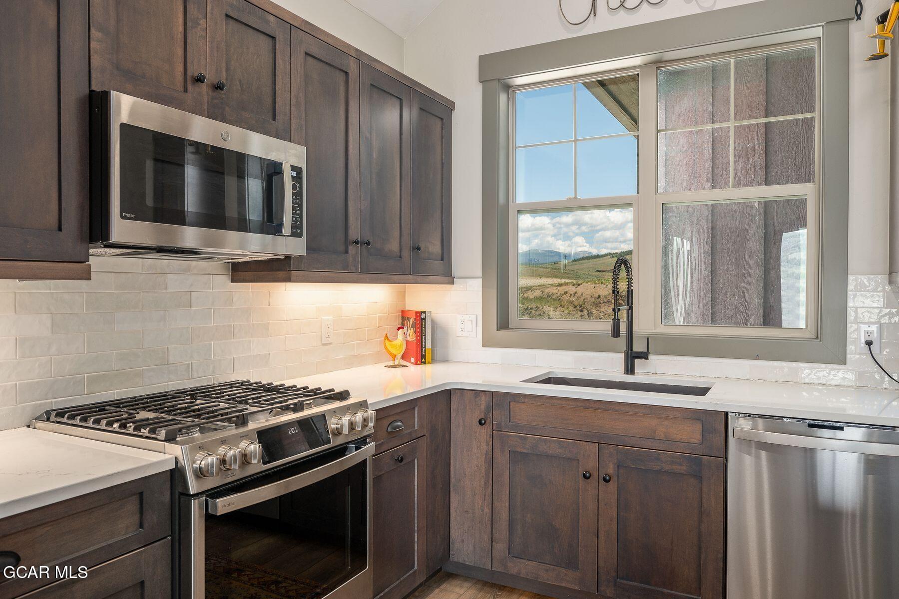 150 Eagle Ridge Drive Granby, CO 80446 - Photo 19 of 56 Kitchen