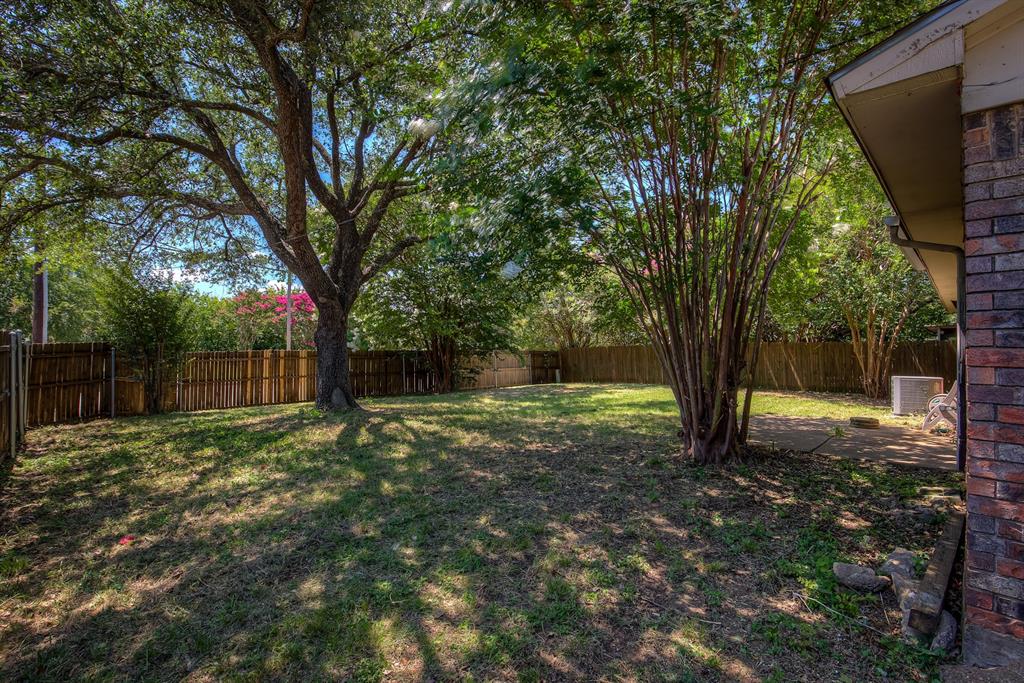 7801 Summerglen Road Fort Worth, TX 76133 - Photo 36 of 40