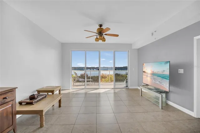 $385,000 | 6336 Buford Street, Unit 405, Orlando, FL 32835