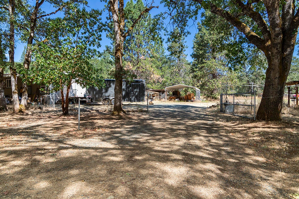 276 Boyer Road Grants Pass, OR 97526 - Photo 13 of 24 15