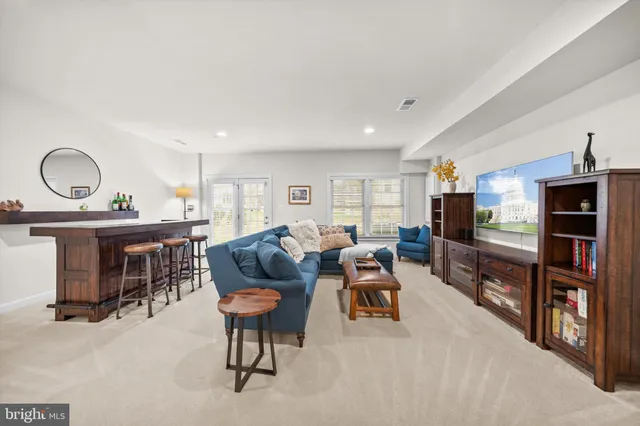 $680,000 | 19237 Abbey Manor Drive, Brookeville, MD 20833