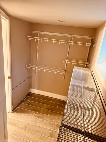 $2,800 | 10701 Vincent Avenue South, Bloomington, MN 55431