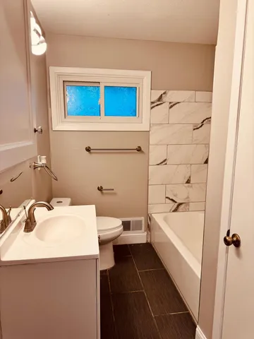 $2,800 | 10701 Vincent Avenue South, Bloomington, MN 55431