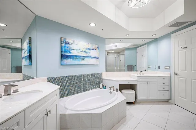 $819,999 | 1065 Borghese Lane, Unit 701, Naples, FL 34114