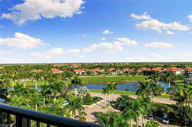 $819,999 | 1065 Borghese Lane, Unit 701, Naples, FL 34114