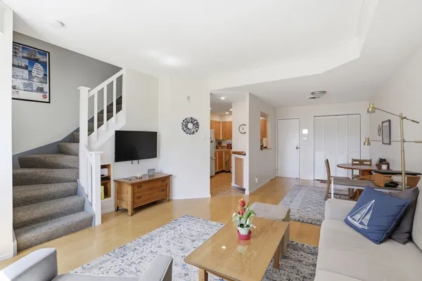 $424,000 | 26 School Street, Unit 206, Hull, MA 02045