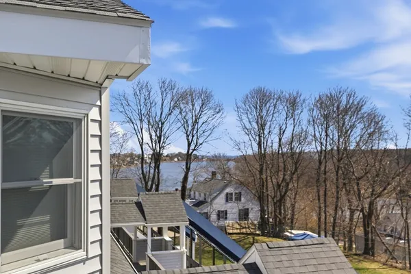 $424,000 | 26 School Street, Unit 206, Hull, MA 02045