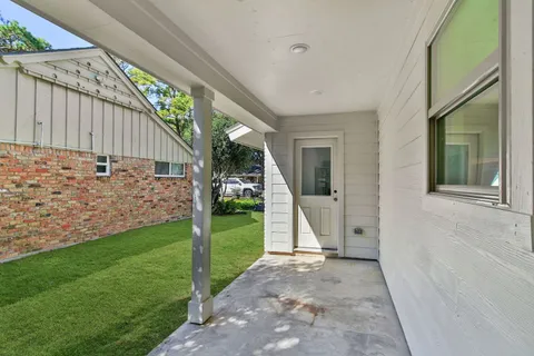$675,000 | 1726 Maux Drive, Houston, TX 77080