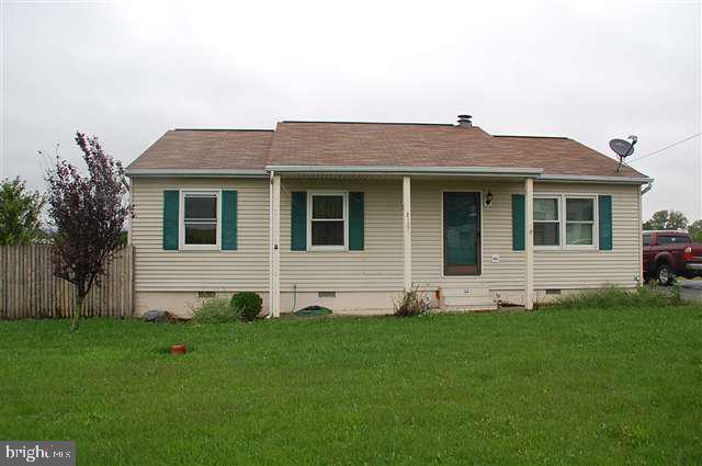 2127 Newville Road Carlisle, PA 17015 - Photo 1 of 25 Gallery Image 1