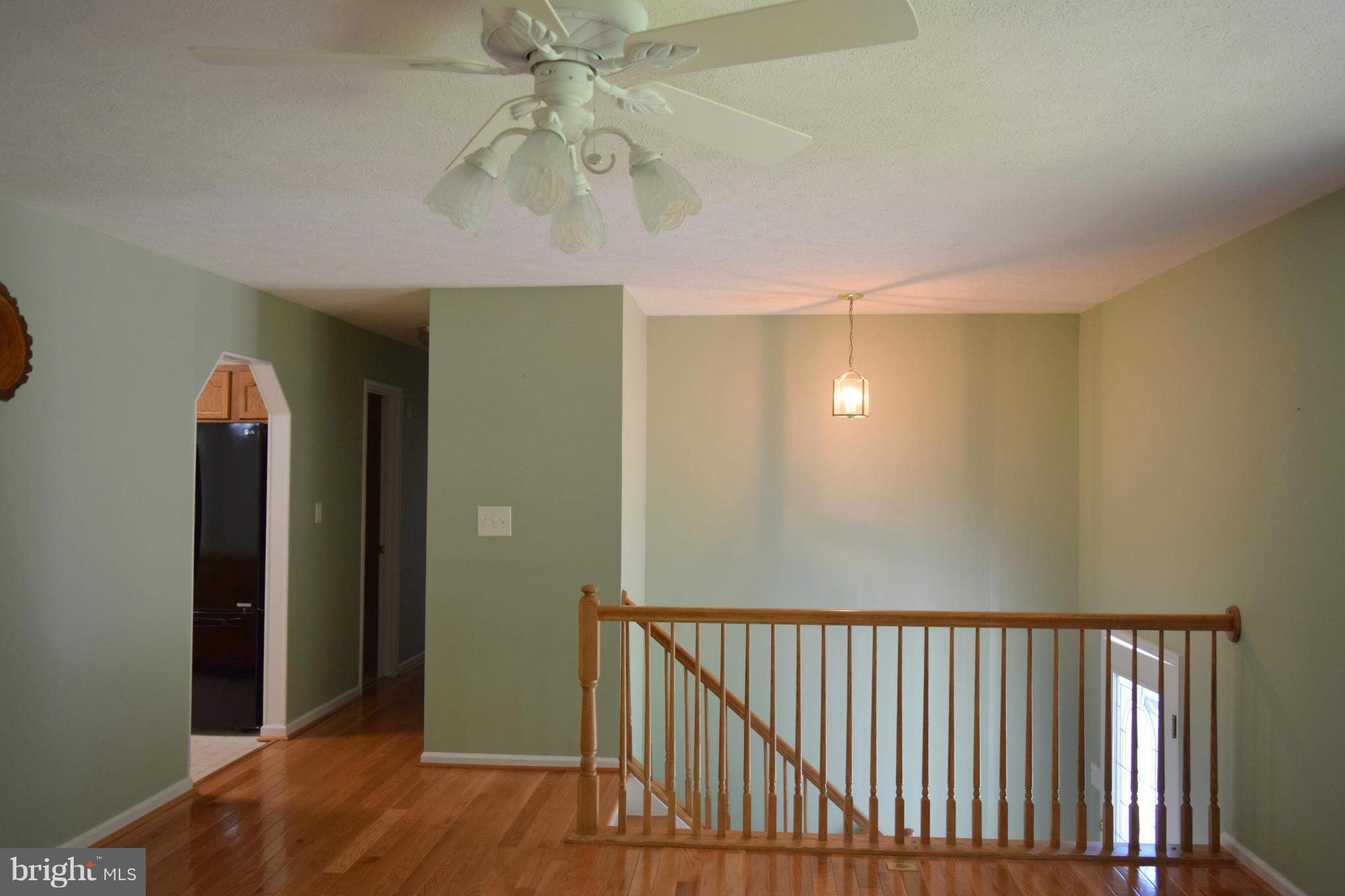 157 Ranger Court Front Royal, VA 22630 - Photo 14 of 30 Living Room