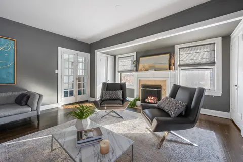 $2,325,000 | 420 North Euclid Avenue, Oak Park, IL 60302