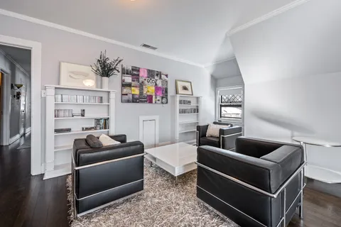 $2,325,000 | 420 North Euclid Avenue, Oak Park, IL 60302