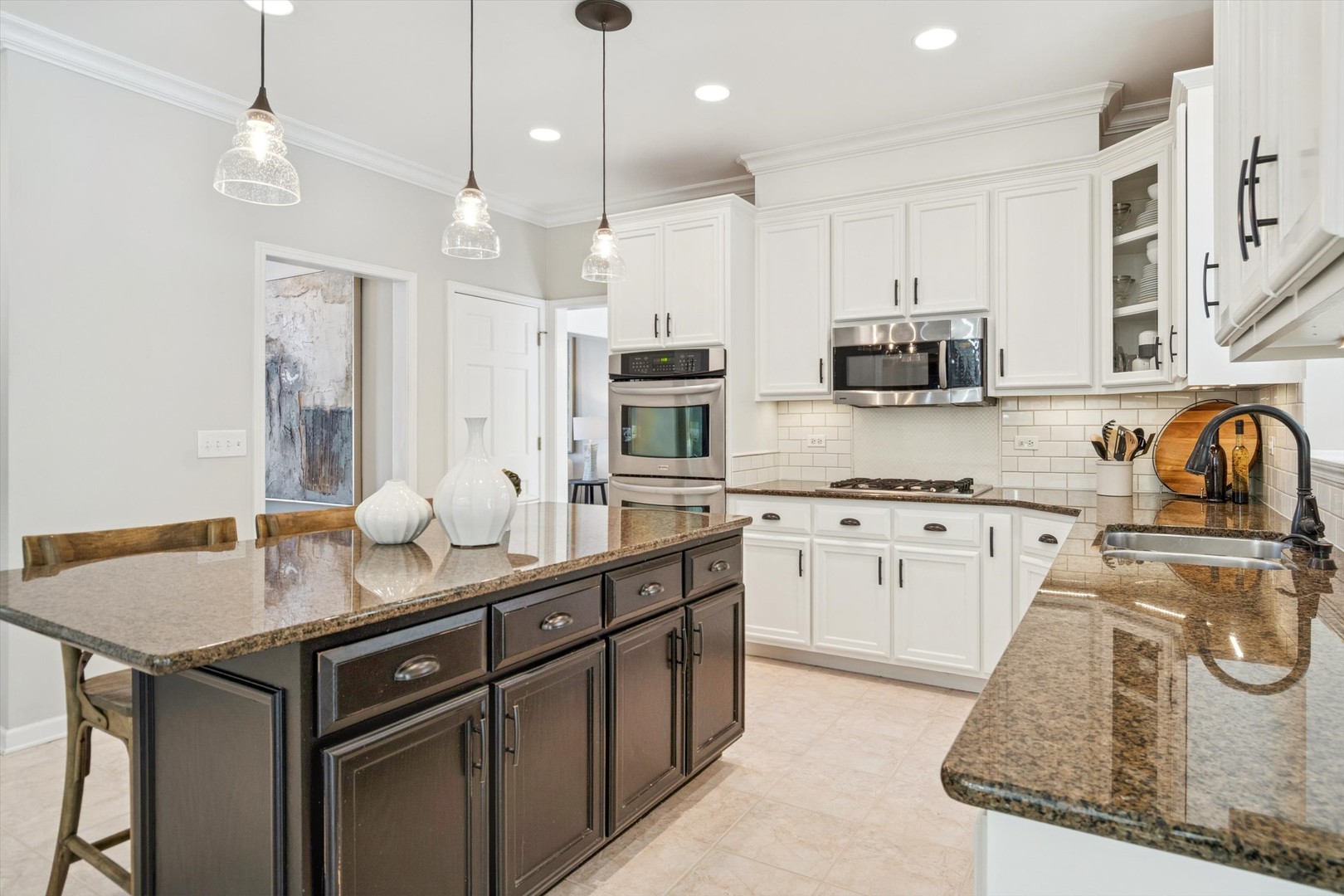 3816 Grassmere Road Naperville, IL 60564 - Photo 14 of 43 Gallery Image 14
