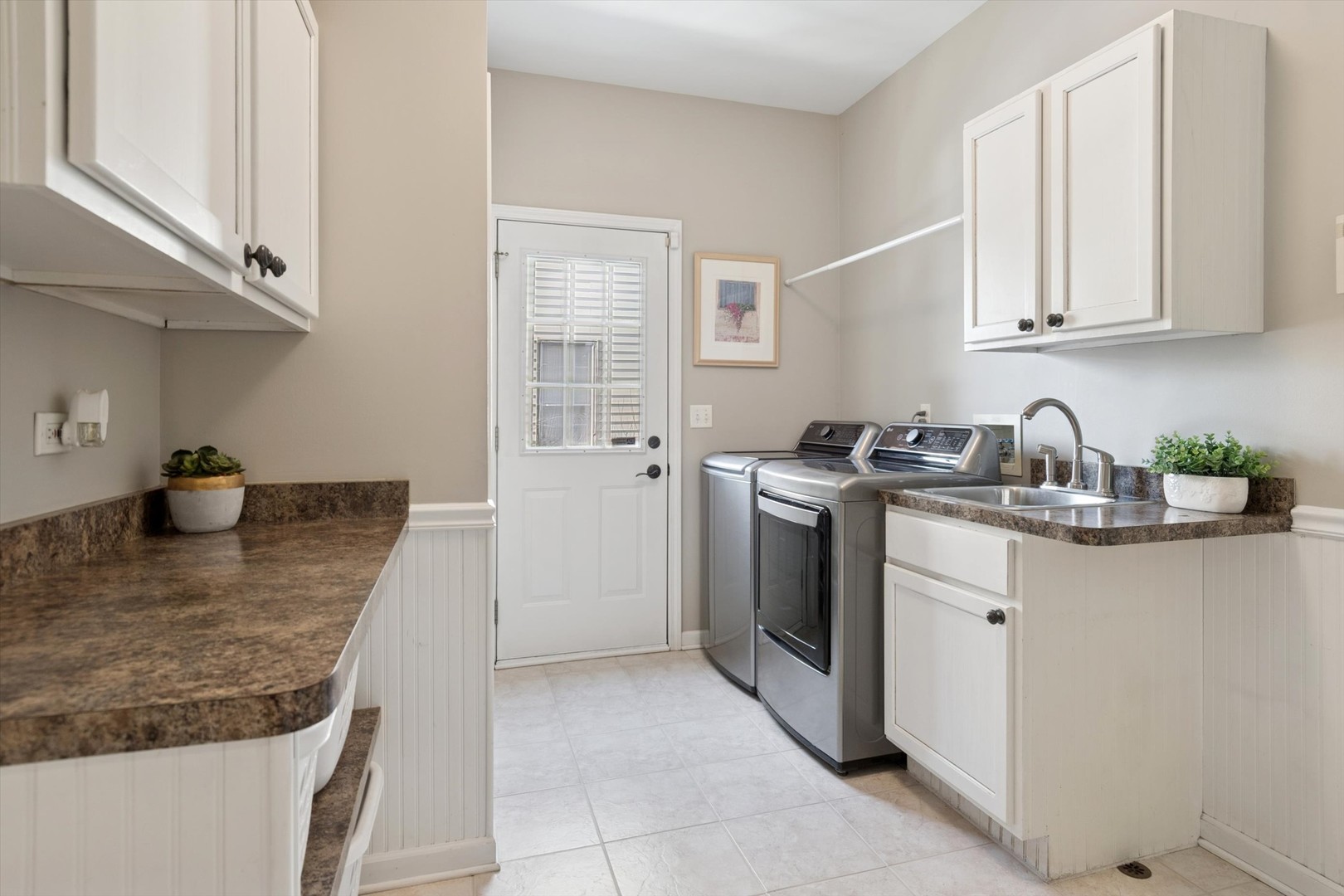 3816 Grassmere Road Naperville, IL 60564 - Photo 19 of 43 Gallery Image 19