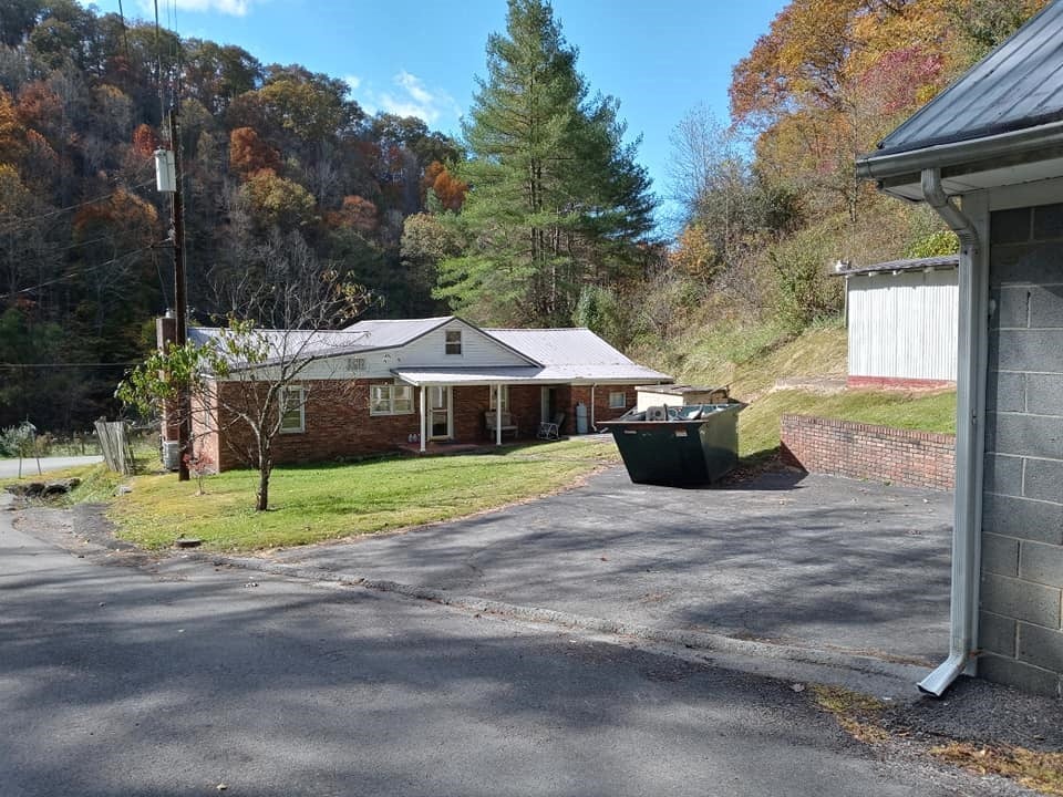 1213 Warfork Road Vansant, VA 24656 - Photo 30 of 32 Gallery Image 30