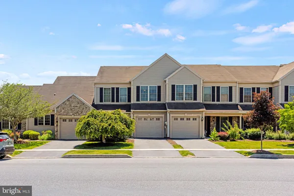 $2,500 | 2080 Deer Run Drive, Hummelstown, PA 17036