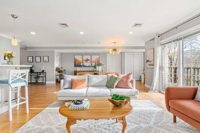 $515,000 | 4 Forge Pond, Unit D, Canton, MA 02021