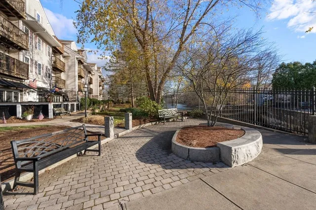 $515,000 | 4 Forge Pond, Unit D, Canton, MA 02021