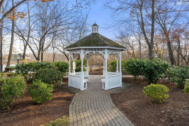 $515,000 | 4 Forge Pond, Unit D, Canton, MA 02021