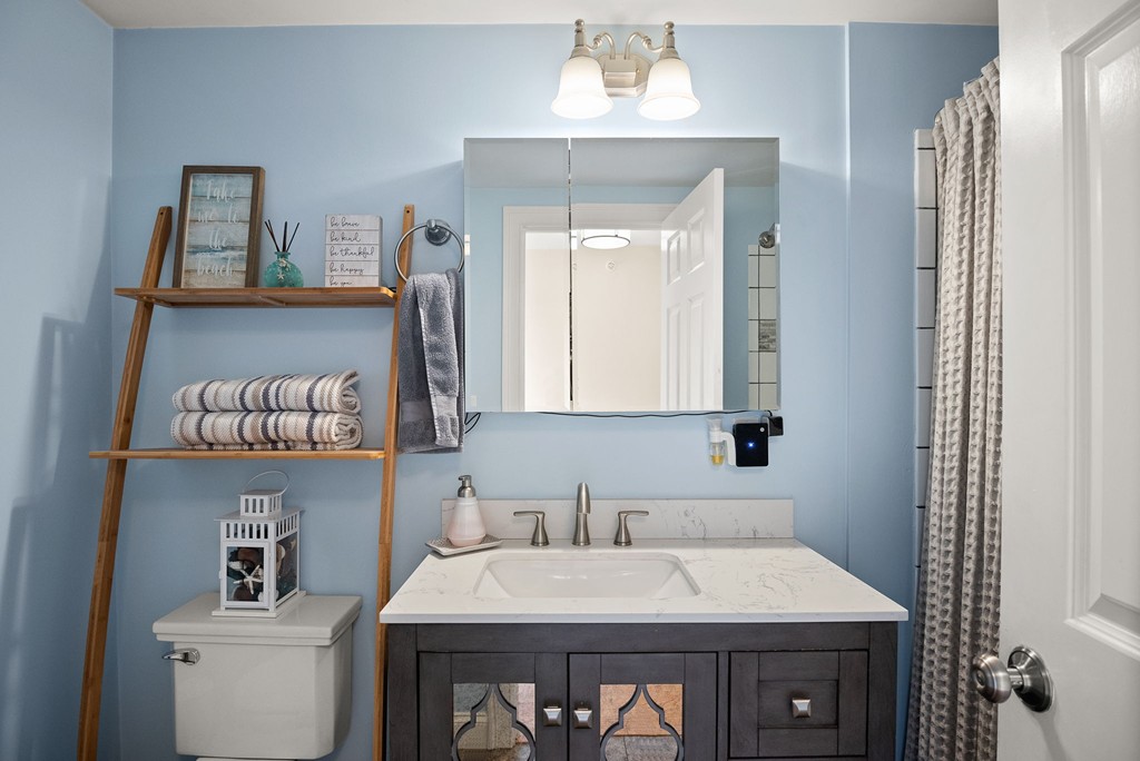 91 Friend Street, Unit B Amesbury, MA 01913 - Photo 12 of 22 Gallery Image 12