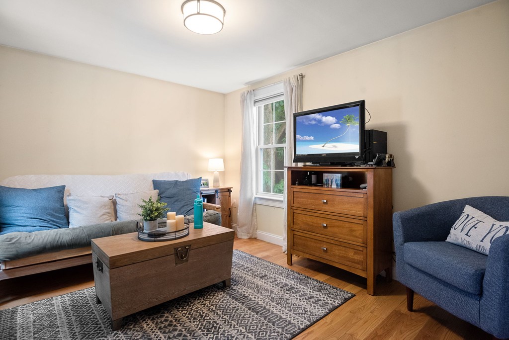 91 Friend Street, Unit B Amesbury, MA 01913 - Photo 15 of 22 Gallery Image 15
