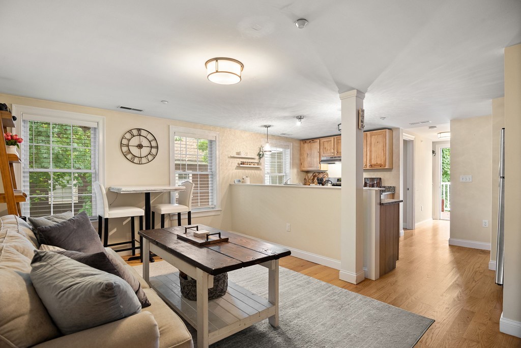 91 Friend Street, Unit B Amesbury, MA 01913 - Photo 6 of 22 Gallery Image 6