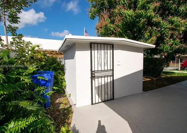 $799,900 | 3200 Southwest 2nd Street, Miami, FL 33135