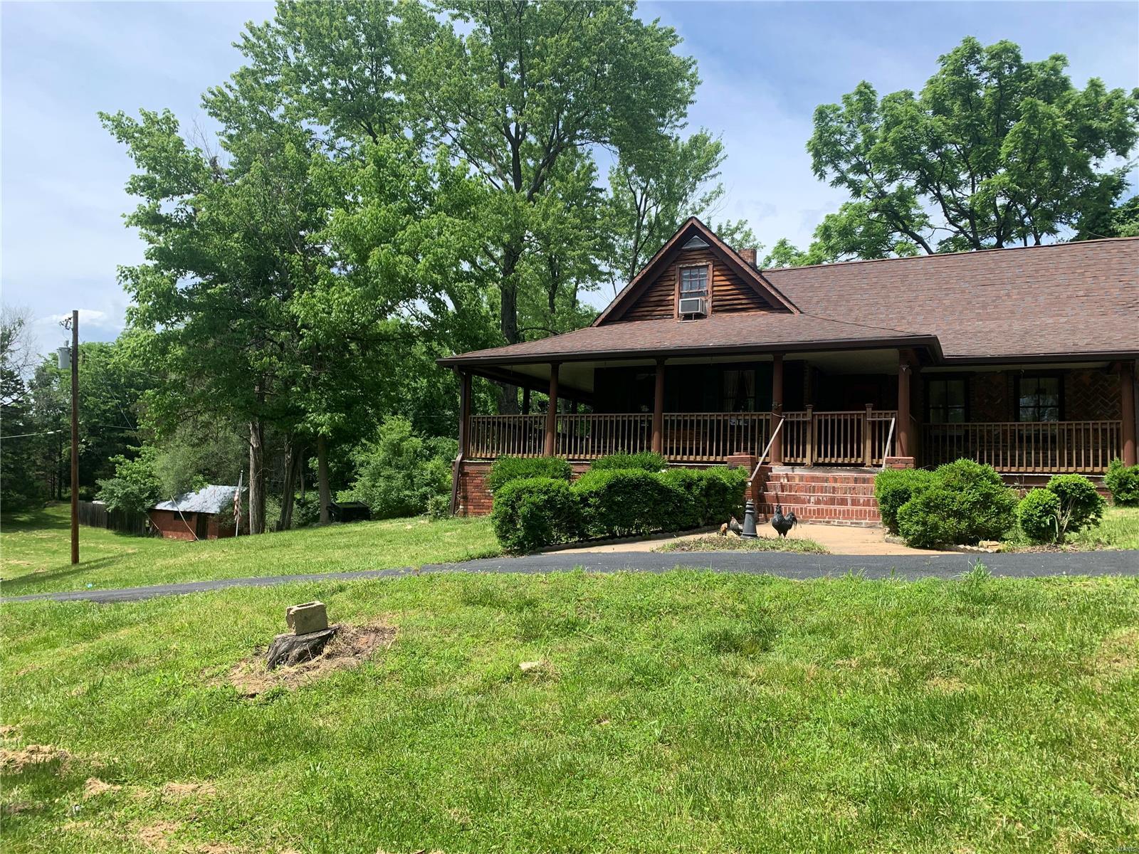 1 Franz Lane Eureka, MO 63025 - Photo 3 of 40