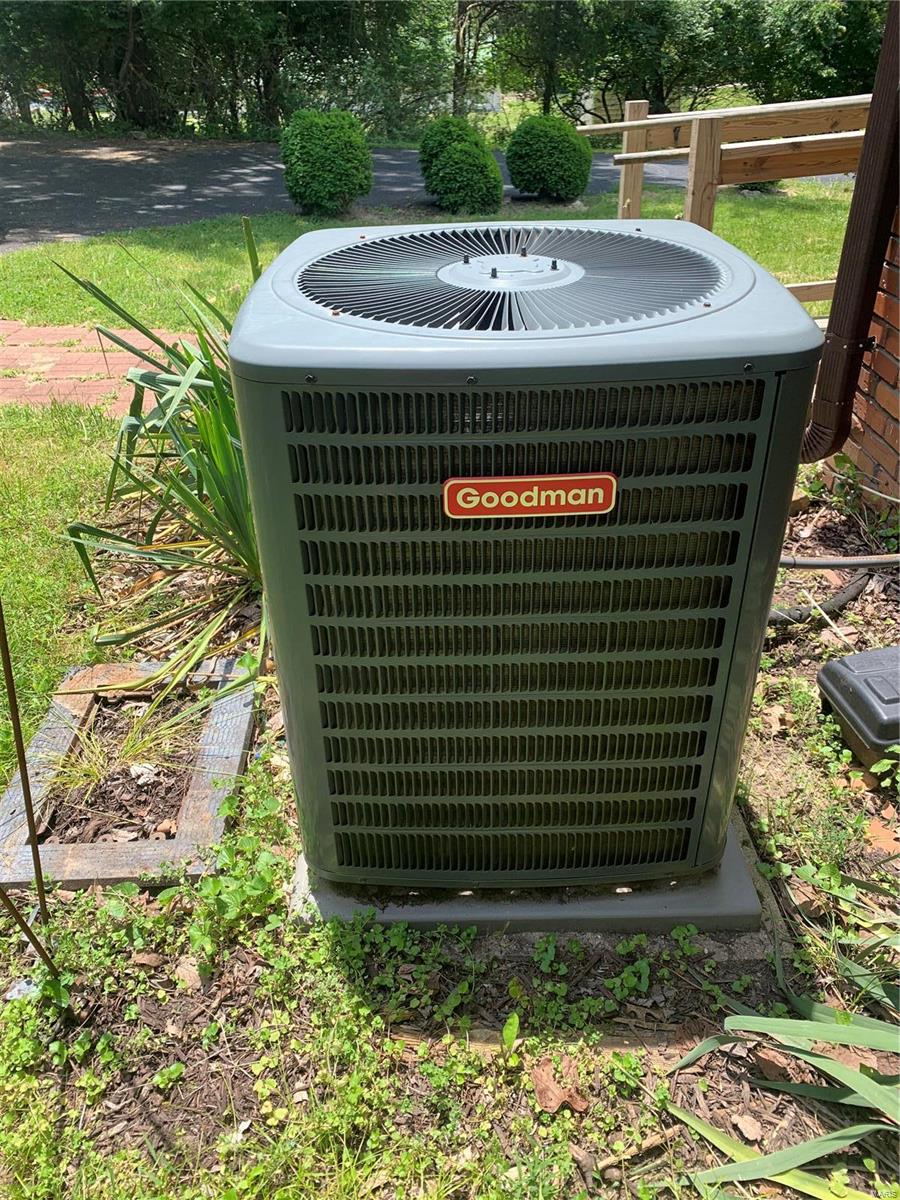 1 Franz Lane Eureka, MO 63025 - Photo 37 of 40