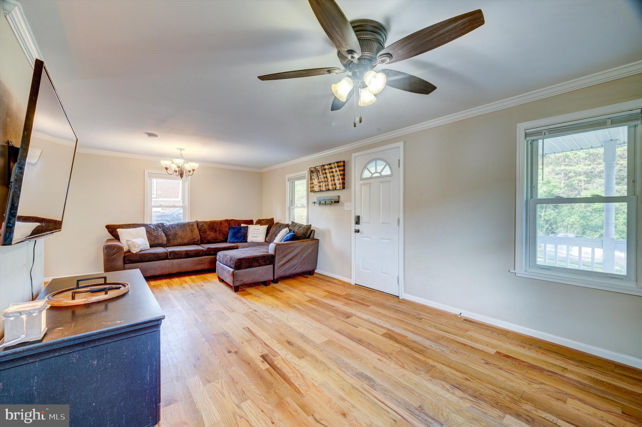 15645 Clear Spring Road Williamsport, MD 21795 - Photo 4 of 65 Gallery Image 4