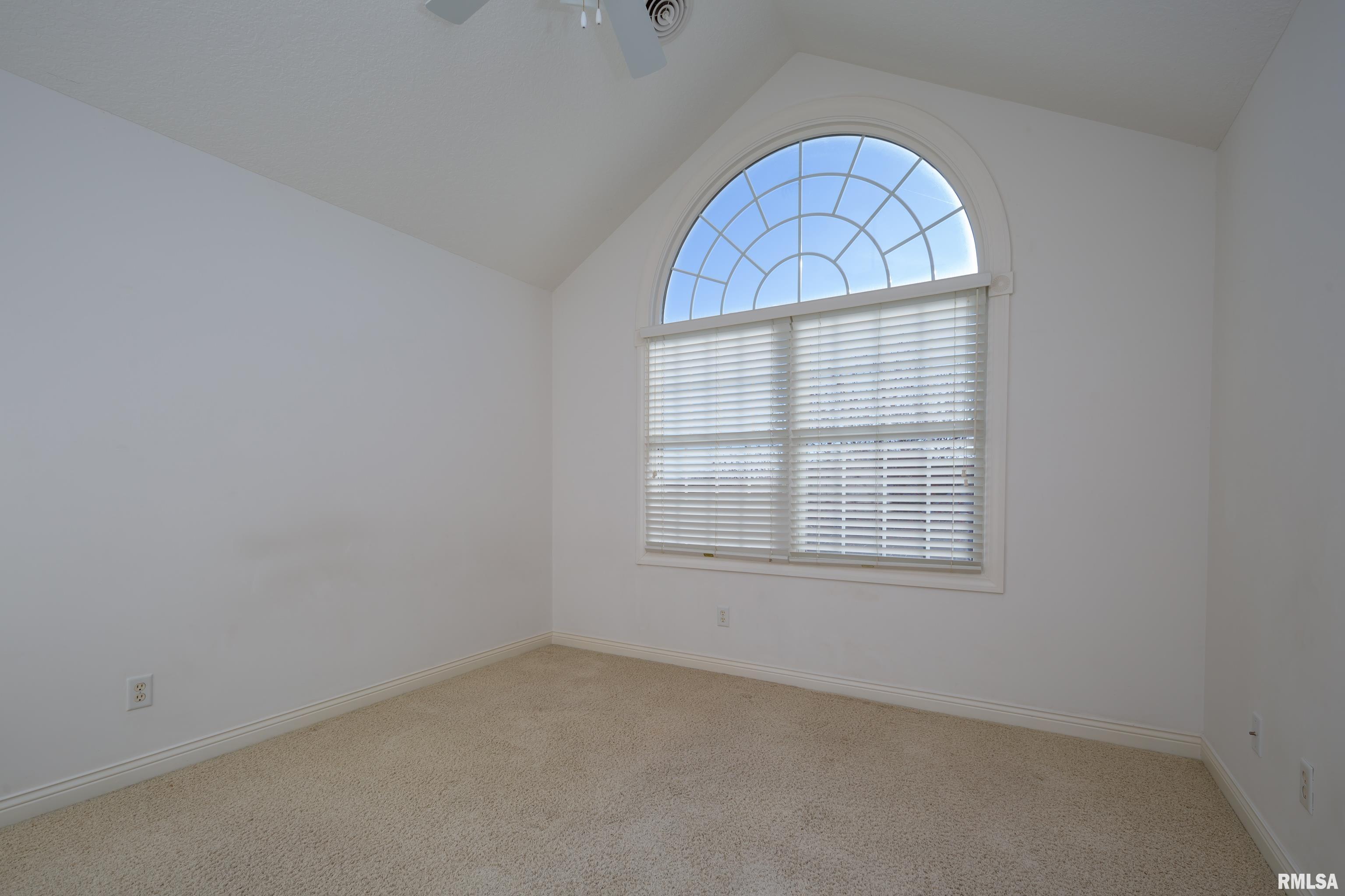 5553 North Ridge Circle Bettendorf, IA 52722 - Photo 36 of 36 Gallery Image 36