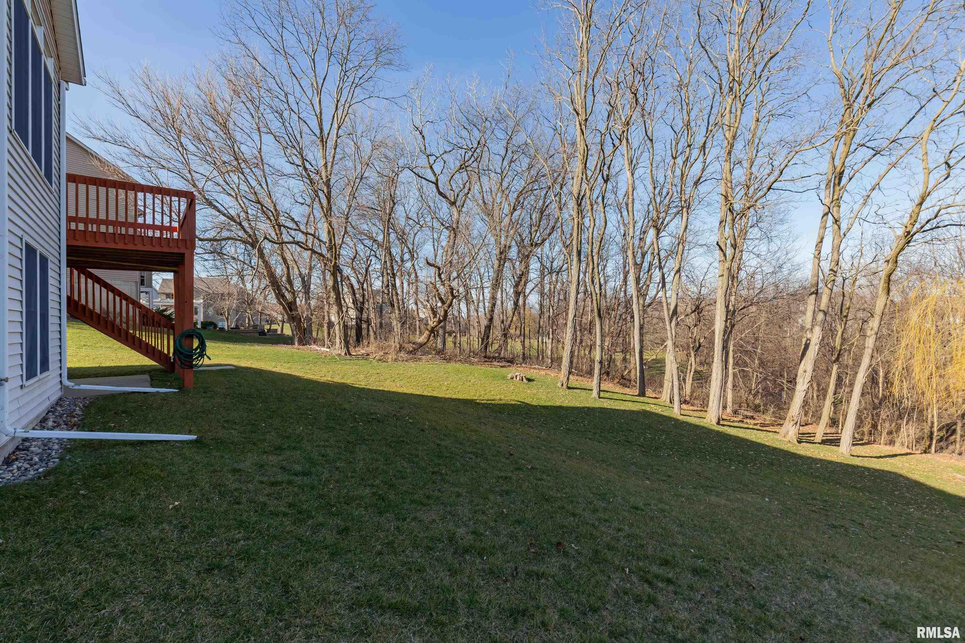 5553 North Ridge Circle Bettendorf, IA 52722 - Photo 4 of 36 Gallery Image 4