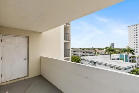 a view of terrace with city view