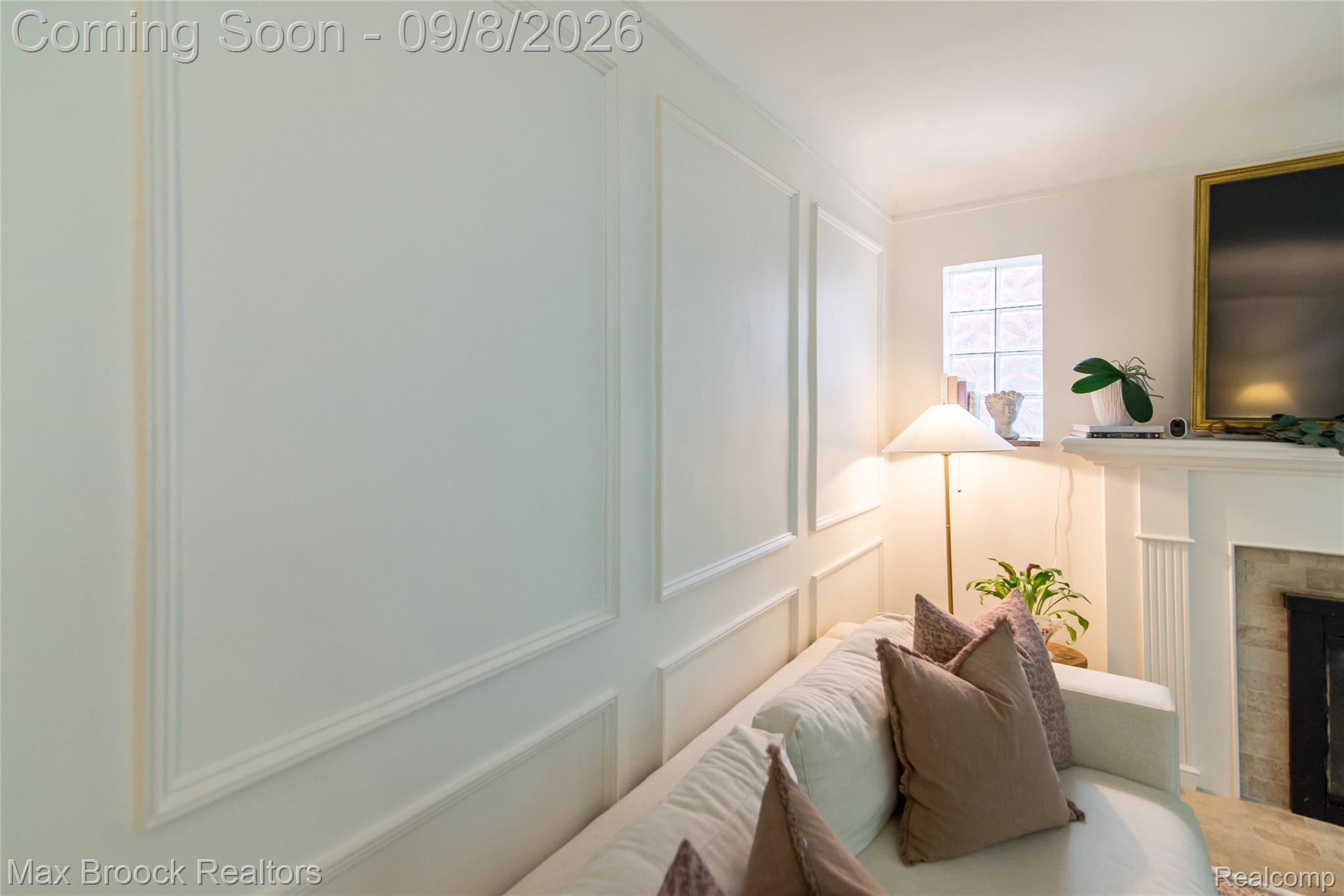 1533 Mansfield Road Birmingham, MI 48009 - Photo 8 of 48 016_25.jpg