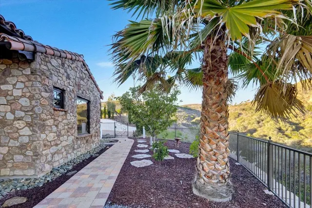 $3,614,250 | 18179 El Brazo, Rancho Santa Fe, CA 92067