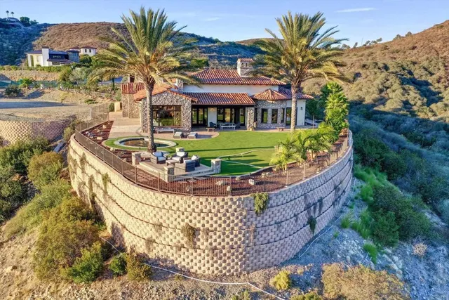 $3,614,250 | 18179 El Brazo, Rancho Santa Fe, CA 92067