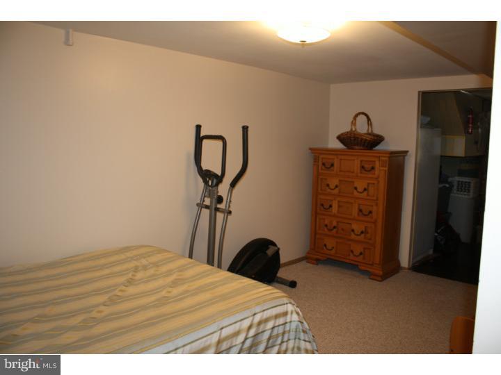 11922 Farwell Road Philadelphia, PA 19154 - Photo 23 of 24 Gallery Image 23