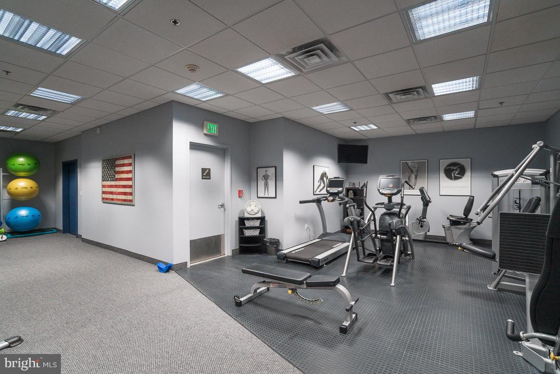 1601 Locust Street, Unit 1300 Philadelphia, PA 19102 - Photo 42 of 45 a view of a room with gym equipment