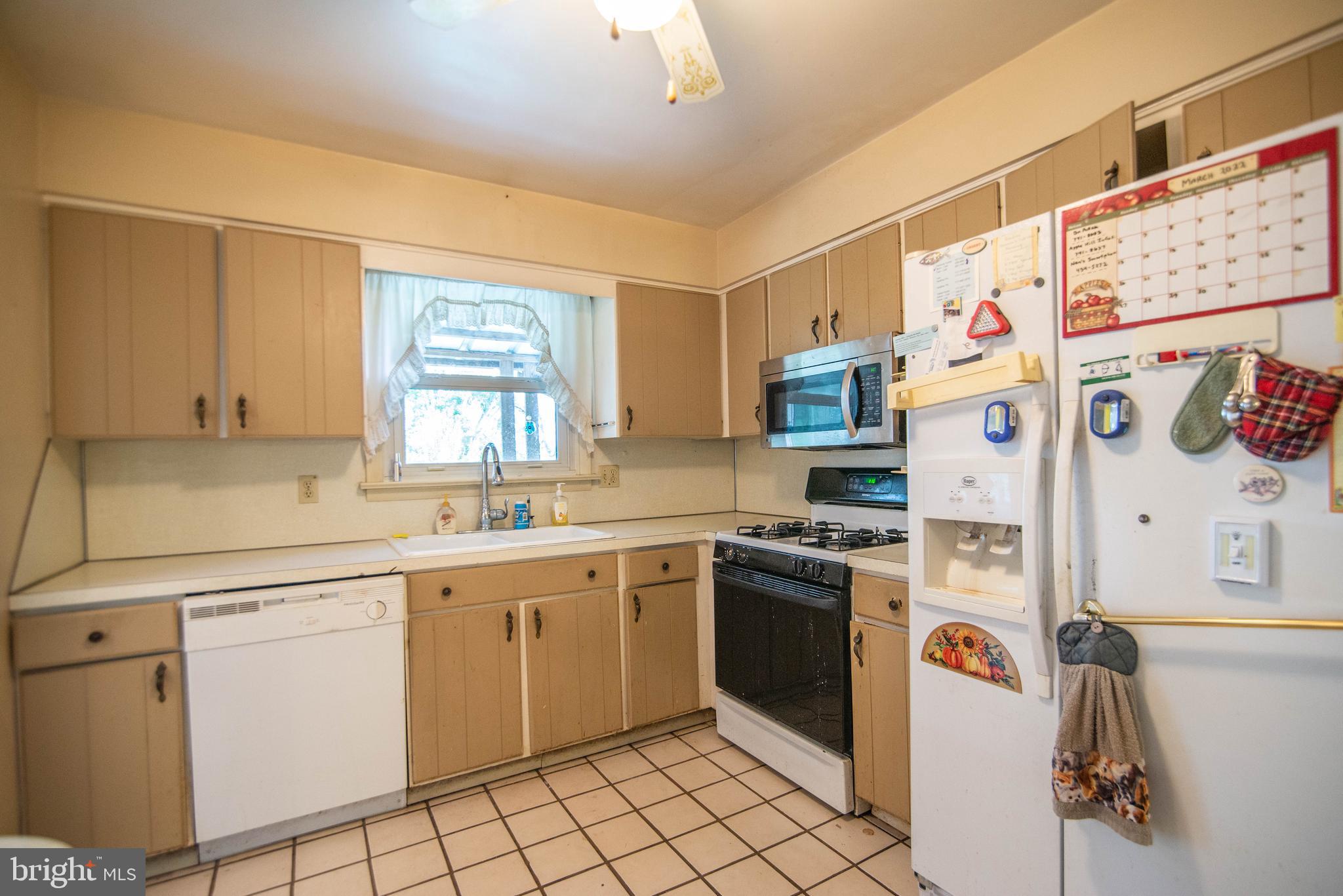 2143 Huntington Road Dover, PA 17315 - Photo 15 of 38