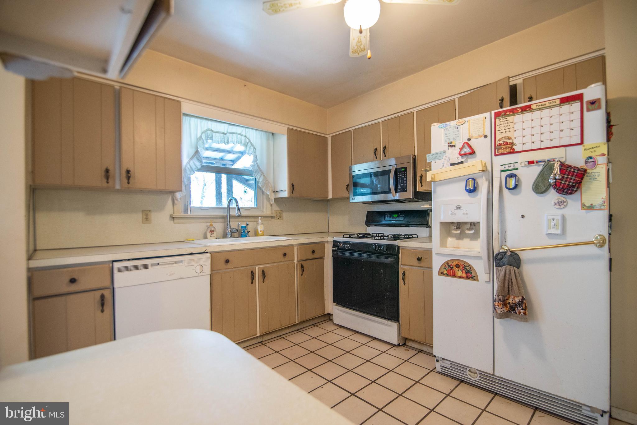 2143 Huntington Road Dover, PA 17315 - Photo 17 of 38