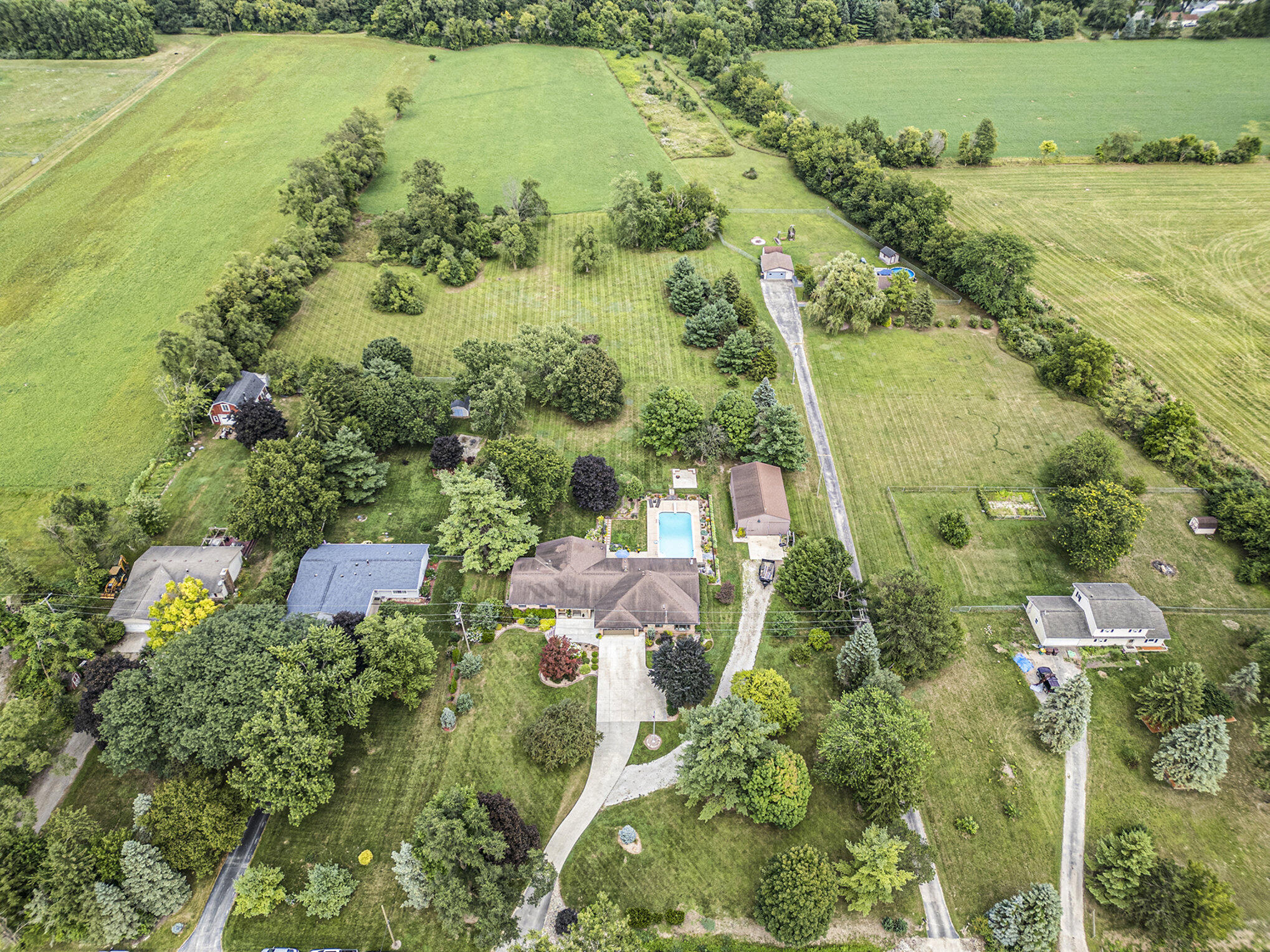 16907 Elwell Road Belleville, MI 48111 - Photo 43 of 45 047_dji_0844